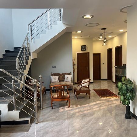 Deluxe King Room In Silverscape Residence Rawalpindi Exterior photo