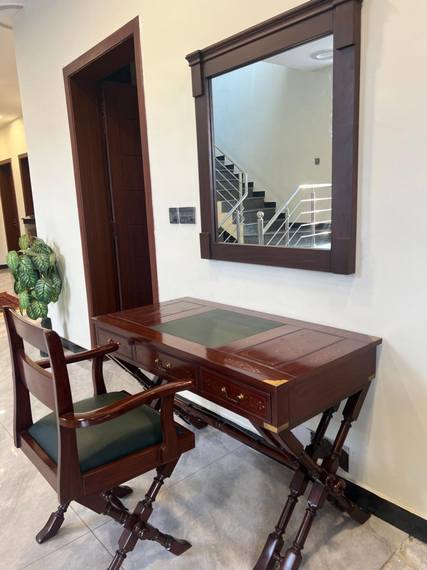 Deluxe King Room In Silverscape Residence Rawalpindi Exterior photo