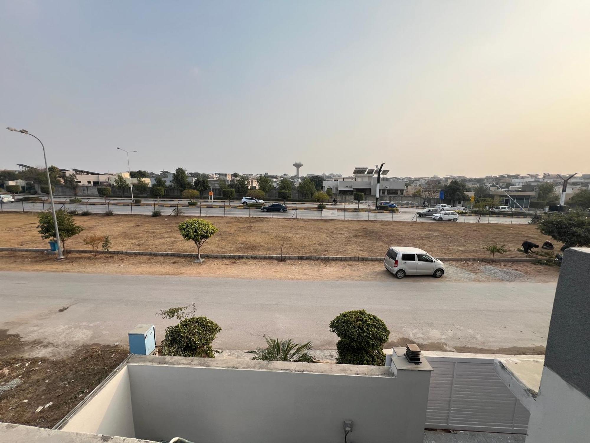 Deluxe King Room In Silverscape Residence Rawalpindi Exterior photo